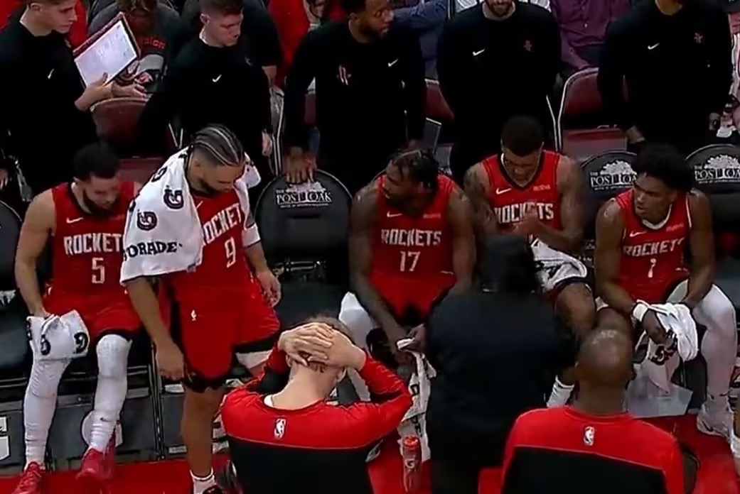 火箭客场夺冠,展现团队实力 火箭客场夺冠,展现团队实力