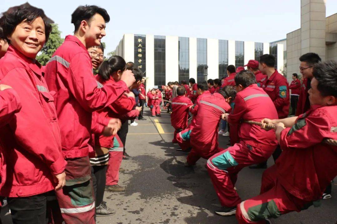 一鼓作气!球队连续得分,奠定胜局 一鼓作气!球队连续得分,奠定胜局