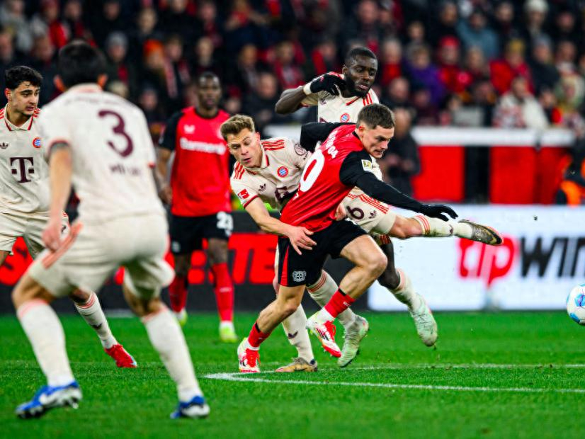 拜仁主场完胜,保住榜首位置的简单介绍 拜仁主场完胜,保住榜首位置的简单介绍