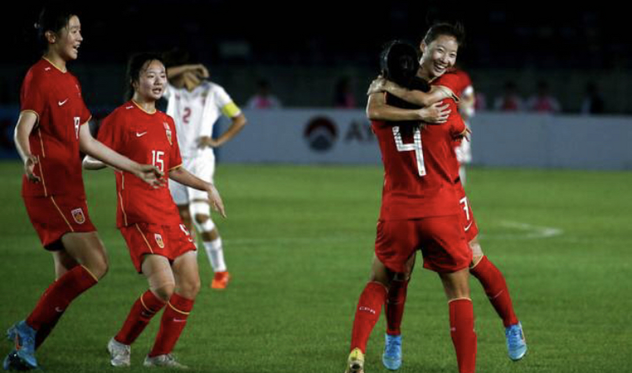 世界女足比赛决赛圈开战，激战连连的简单介绍