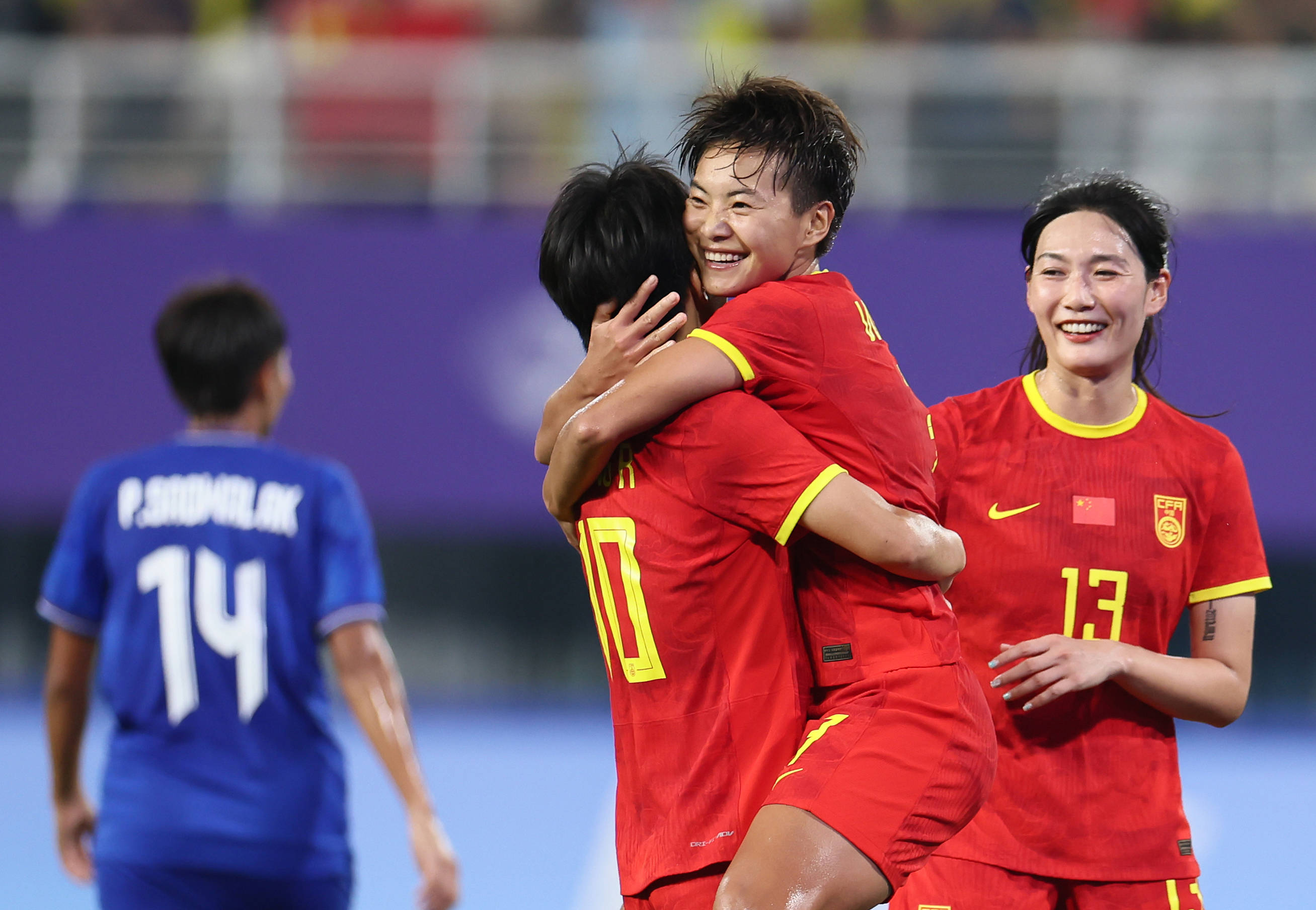 开云体育入口-国际足坛关注女足表现，中国队迎战