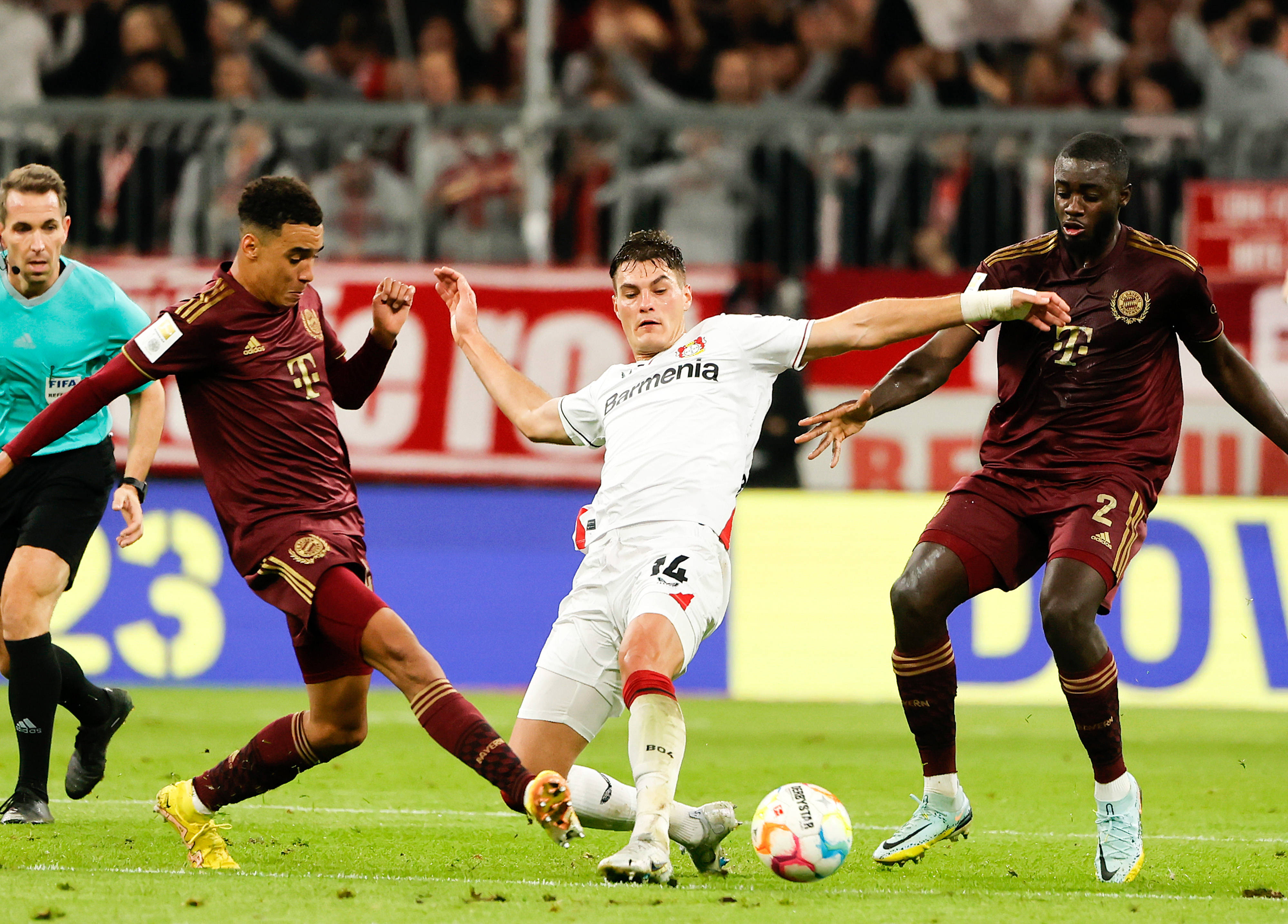 拜仁慕尼黑连扳两关,保持不败纪录的简单介绍 拜仁慕尼黑连扳两关,保持不败纪录的简单介绍