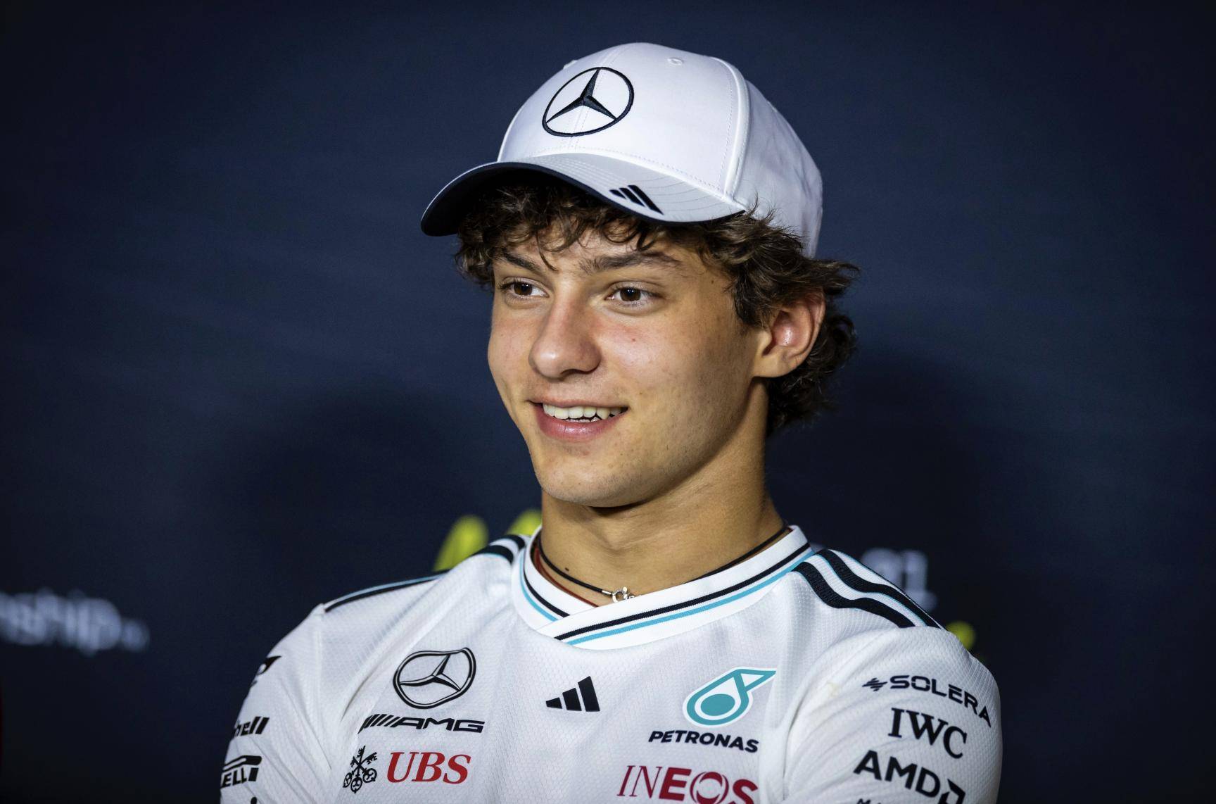 关于红牛二队碾压威廉姆斯,汉密尔顿关键制胜的信息 关于红牛二队碾压威廉姆斯,汉密尔顿关键制胜的信息